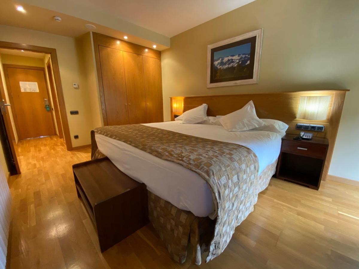 Hotel & Restaurante Pena Arrós Εξωτερικό φωτογραφία