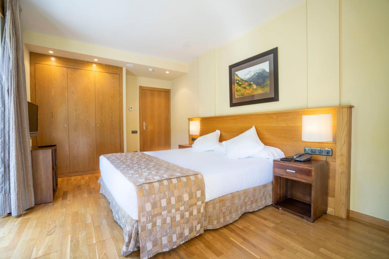 Hotel & Restaurante Pena Arrós Εξωτερικό φωτογραφία